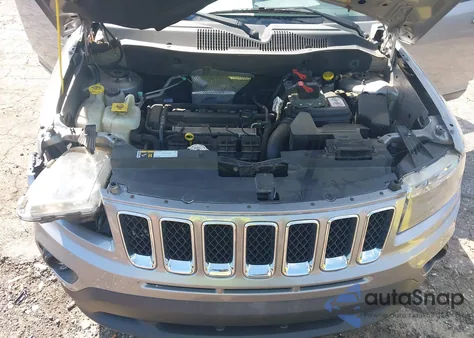 2016 Jeep Compass Sport z USA, uszkodzony, nr VIN 1C4NJCBA8GD611259